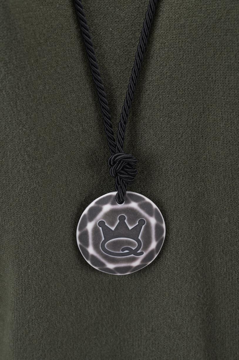Save The Queen Maglia + collana Promozione