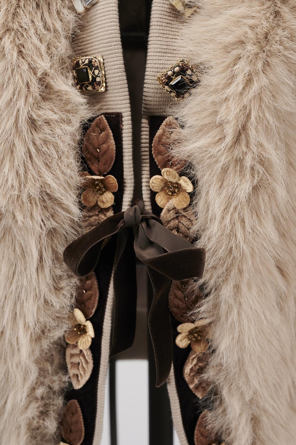 Save The Queen Giacchino in ecopelliccia beige Prezzo Ridotto
