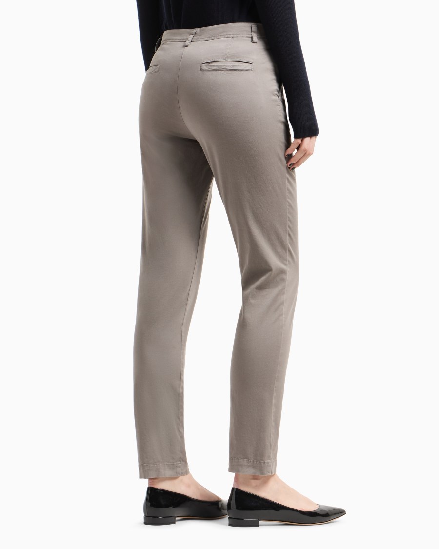 The world of armani PANTALONI CHINO IN COTONE STRETCH Pezzi Unici